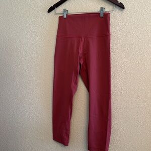 Size 6 like new Lululemon Wunder Under Crop Hi-Rise Vintage Rose EUC no pilling